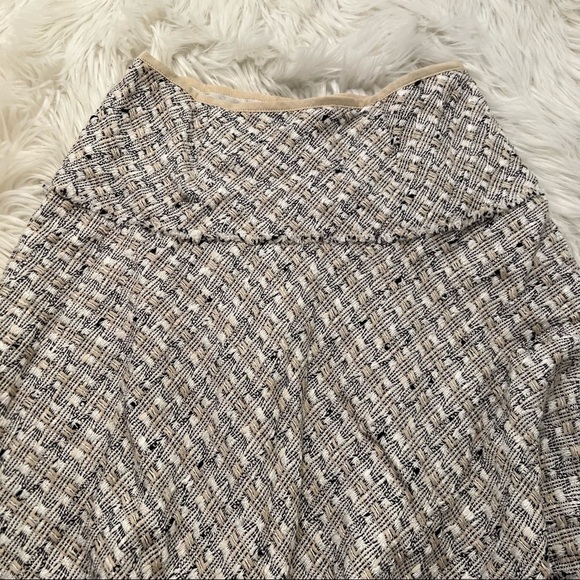 Lafayette 148 A-Line Flounce Skirt Beige Tweed - Picture 8 of 12
